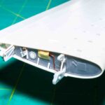 Right folding wing detail